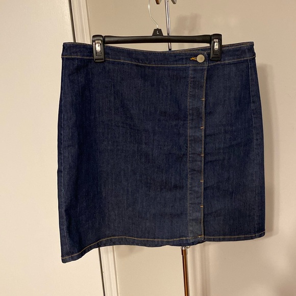 LOFT Dresses & Skirts - Loft Denim Skirt
